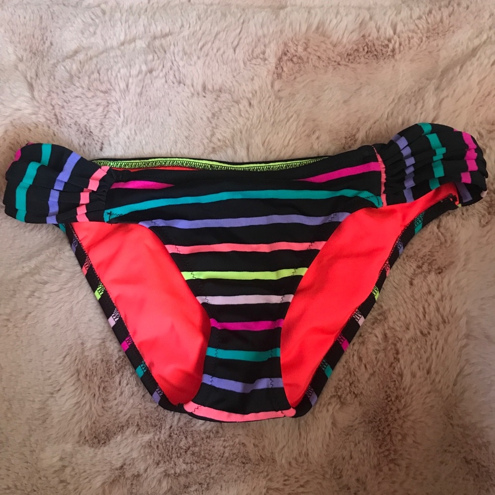 Victoria’s Secret Bikini Bottons